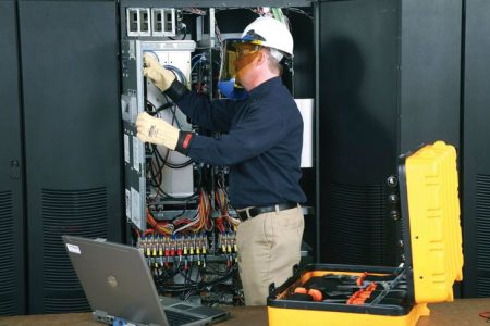 servicio-de-mantenimiento-a-equipos-ups-2